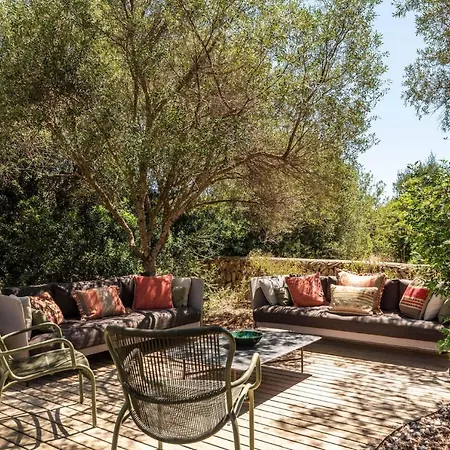 Hercules 115 Binidali ヴィラ