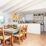 Hercules 115 Binidali Βίλα